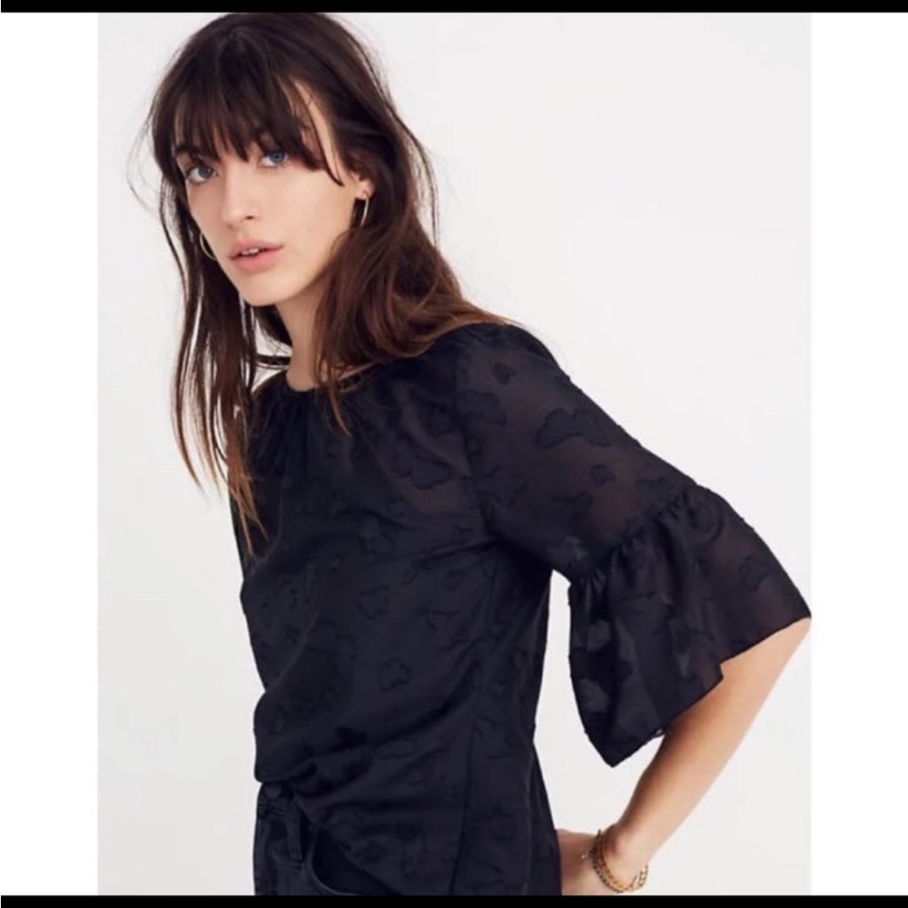 LIKE NEW!! Madewell butterfly-jacquard ruffle blouse| Color Black| Size XS